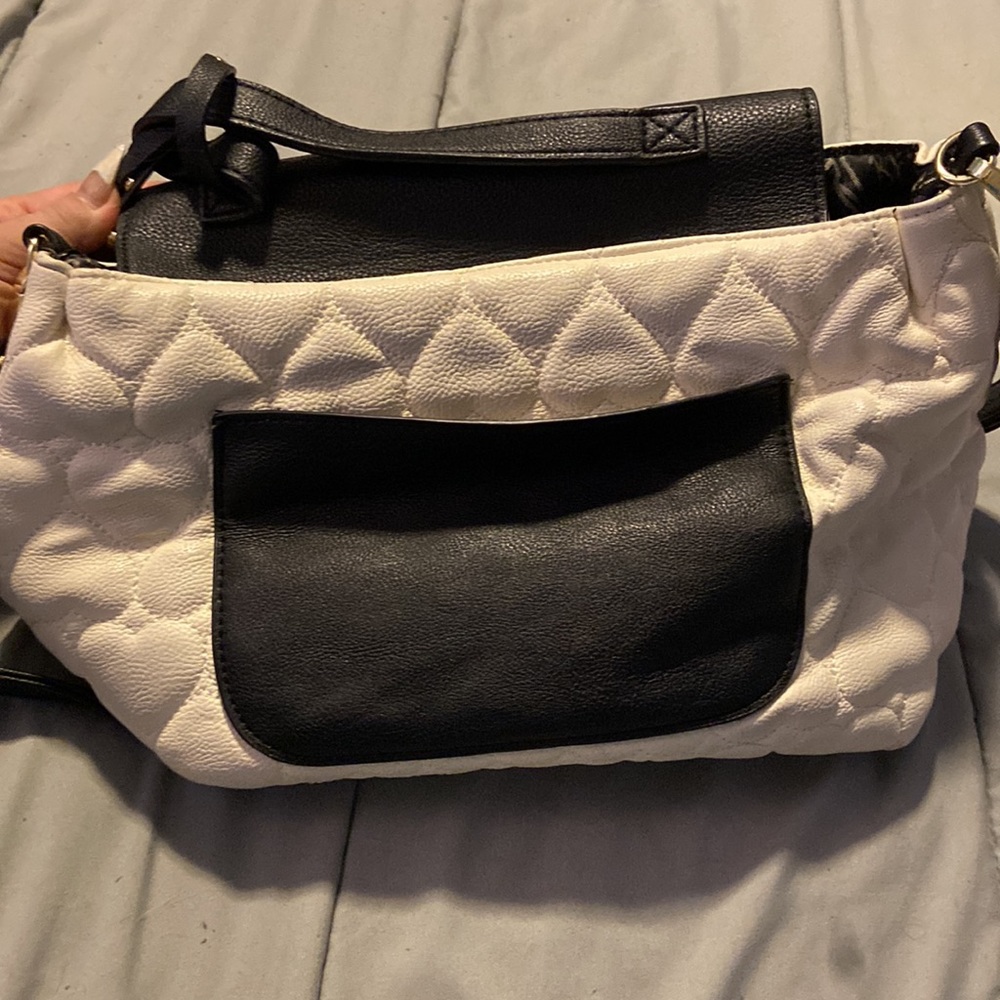 Handbag - Picture 2 of 4